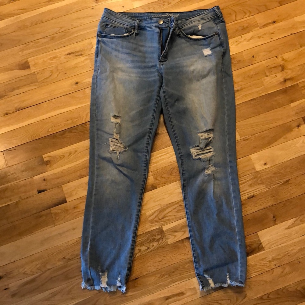 Universal Thread mid rise skinny jeans